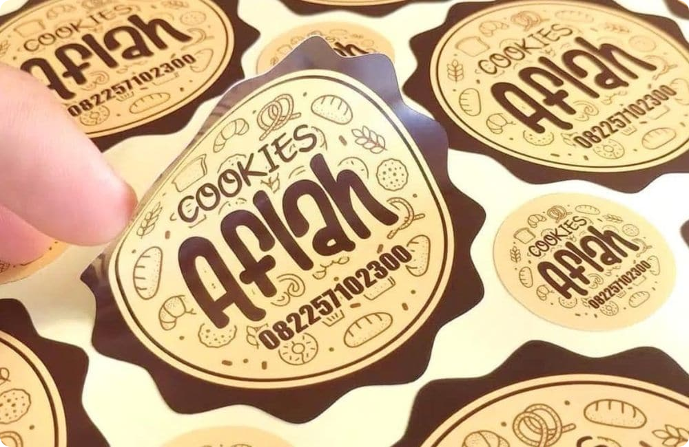 Tips Desain Kertas Label Kekinian Untuk Berbagai Produk- Azagi Print 4 4 Desain Kertas Label Kekinian - Dalam dunia bisnis, kertas label menjadi salah satu faktor pendukung dalam strategi marketing. Pasalnya kertas label terletak pada bagian depan produk. Sehingga menjadi salah satu penanda atau identitas produk tersebut. Tips Desain Kertas Label Kekinian Untuk Berbagai Produk- Azagi Print 2